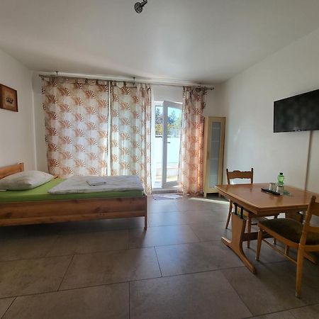 Seelze-Letter Monteurzimmer / Apartment / Messezimmer ภายนอก รูปภาพ