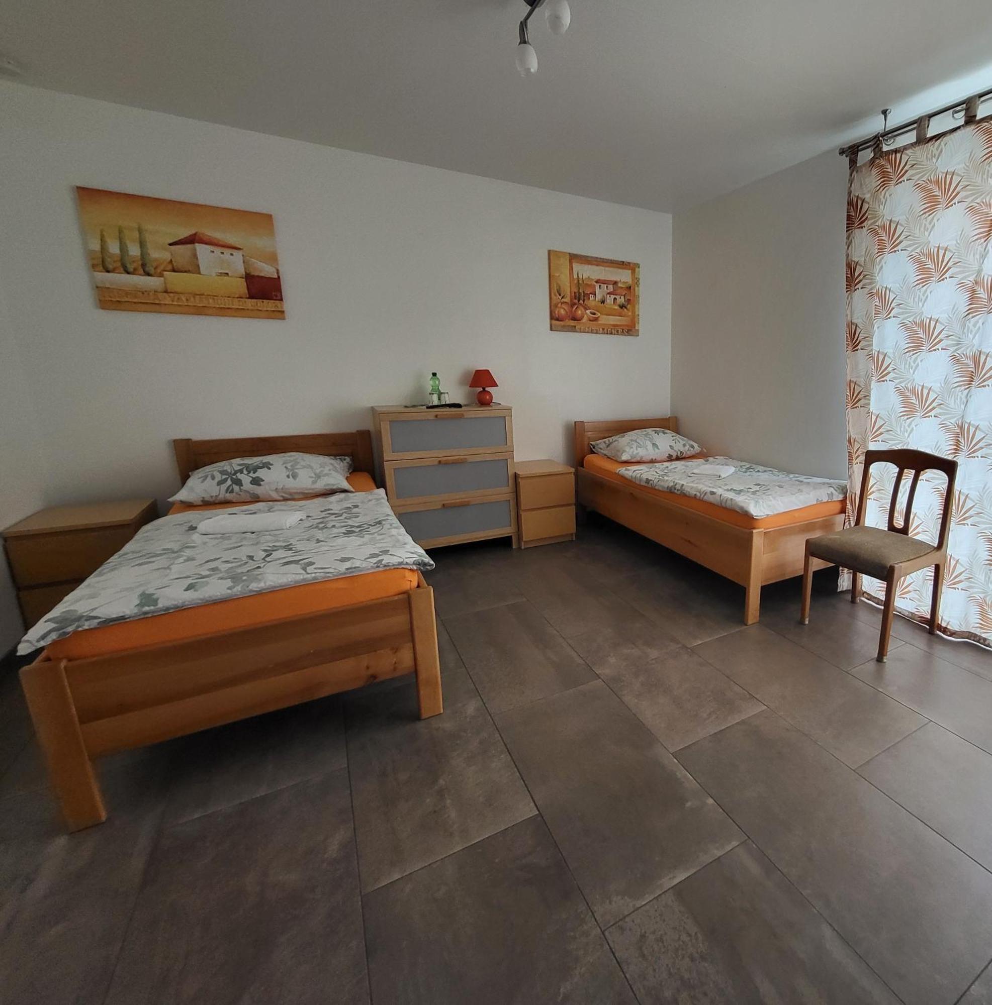 Seelze-Letter Monteurzimmer / Apartment / Messezimmer ภายนอก รูปภาพ